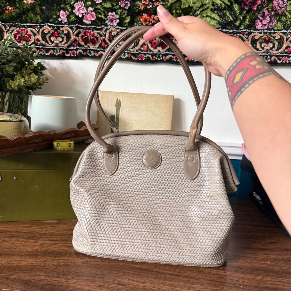 Liz Claiborne Vintage 1980s Textured Doctor Bag Satchel Taupe Small